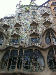 Casa Battlo Building